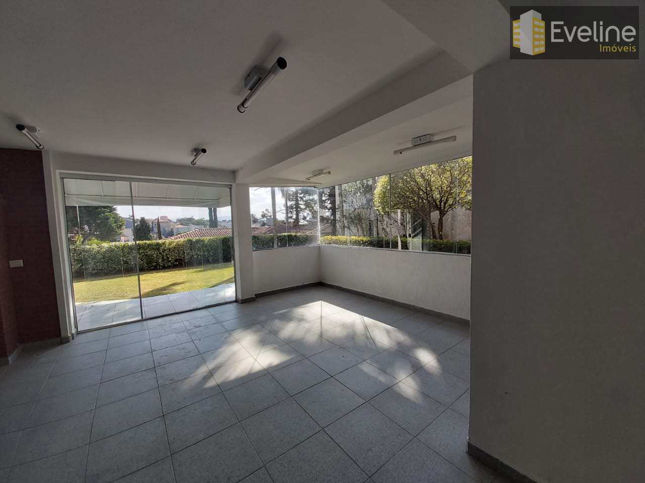 Casa à venda com 4 quartos, 380m² - Foto 17