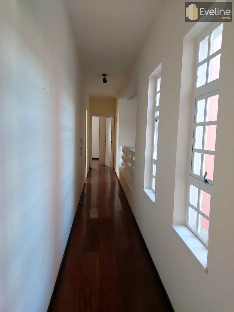 Casa à venda com 4 quartos, 380m² - Foto 19