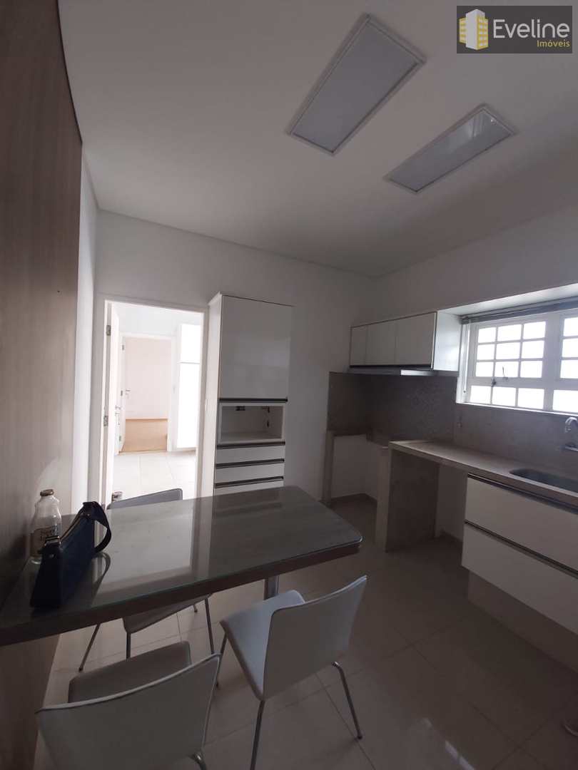 Casa à venda com 4 quartos, 380m² - Foto 16