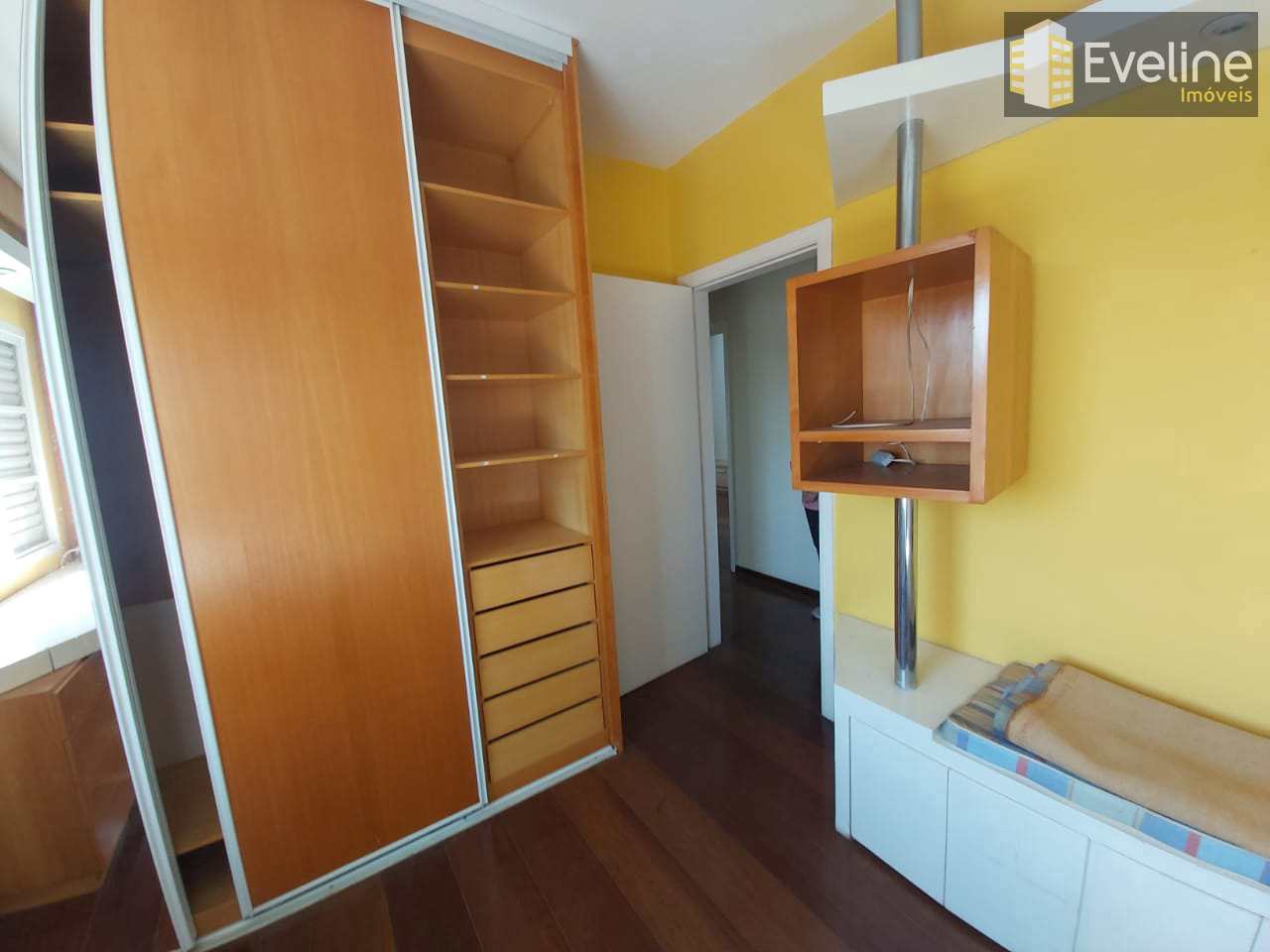 Casa à venda com 4 quartos, 380m² - Foto 9