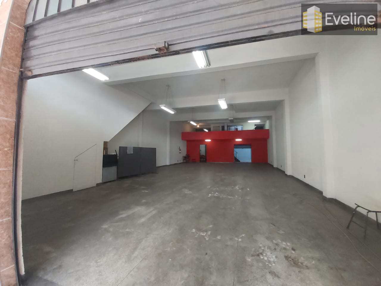 Depósito-Galpão-Armazém à venda, 238m² - Foto 1