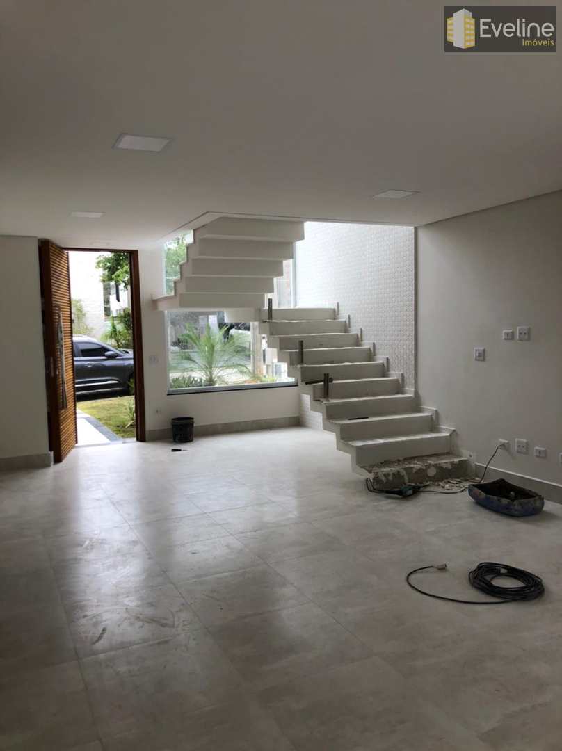 Casa de Condomínio à venda com 4 quartos, 213m² - Foto 2