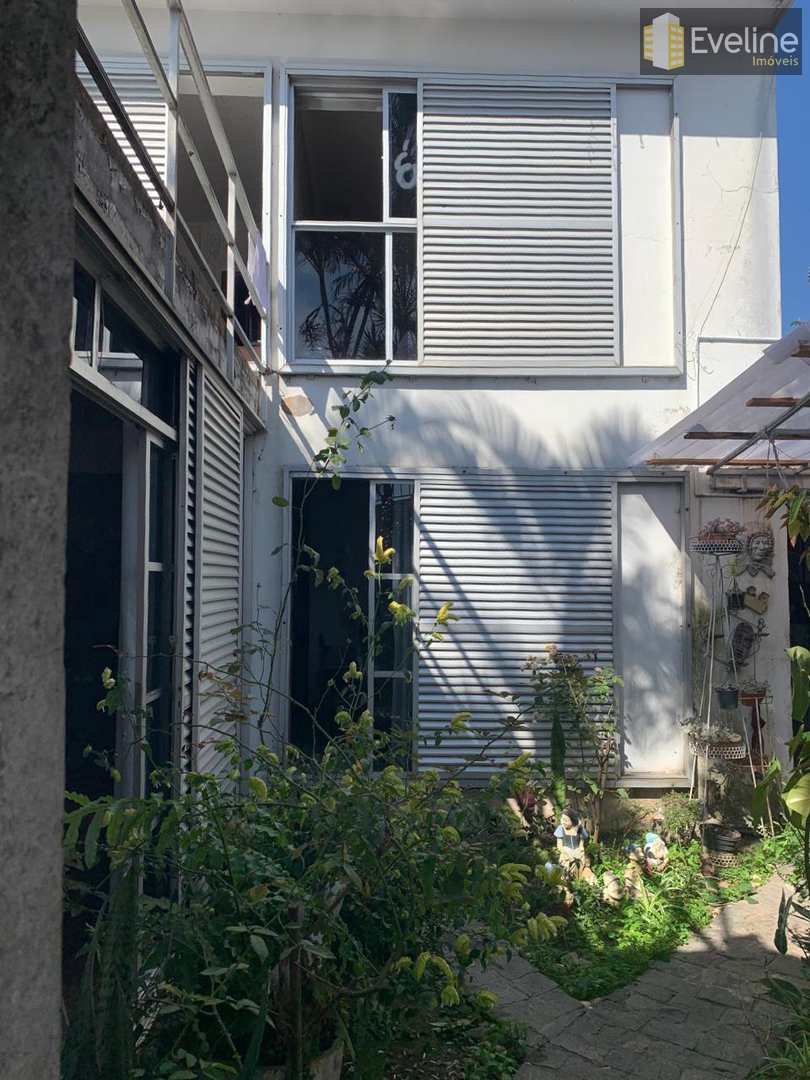 Casa à venda com 3 quartos, 202m² - Foto 14