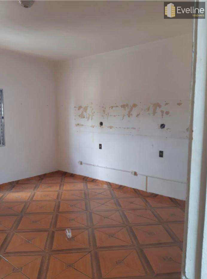 Casa à venda com 3 quartos, 221m² - Foto 9