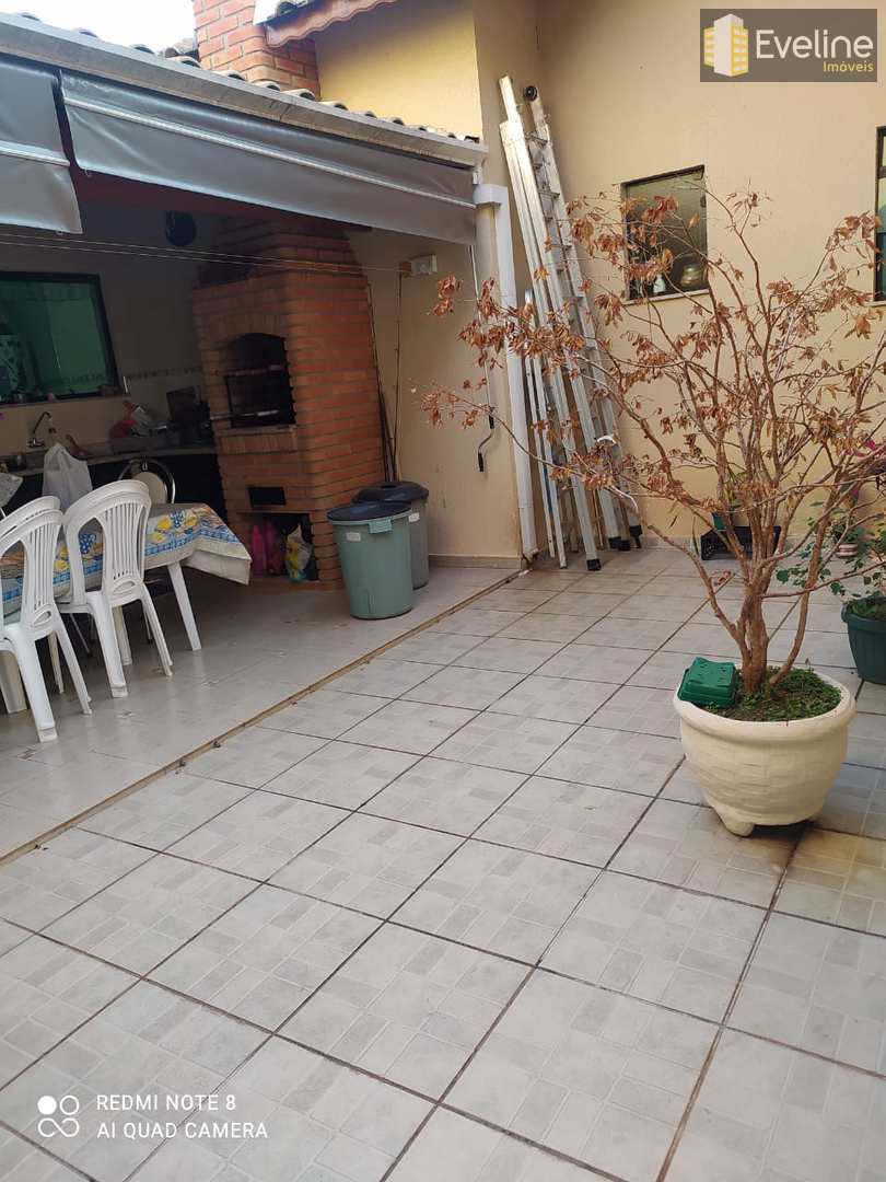 Casa à venda com 3 quartos, 230m² - Foto 26