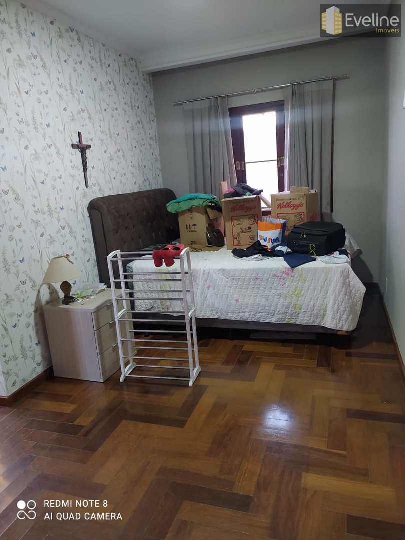 Casa à venda com 3 quartos, 230m² - Foto 12