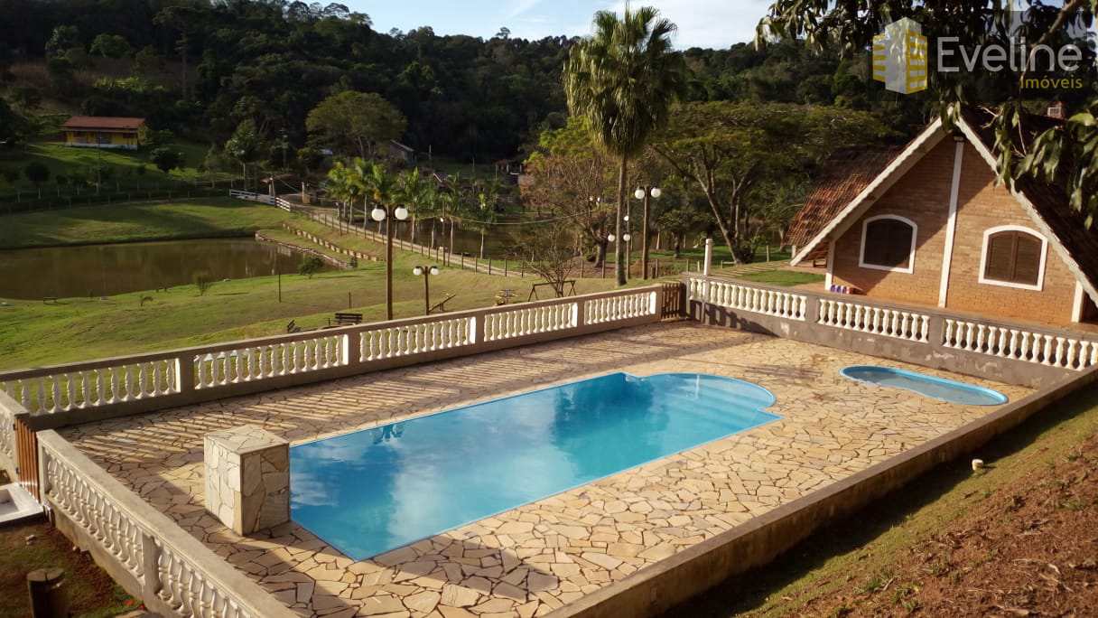 Fazenda à venda com 2 quartos, 22500m² - Foto 1