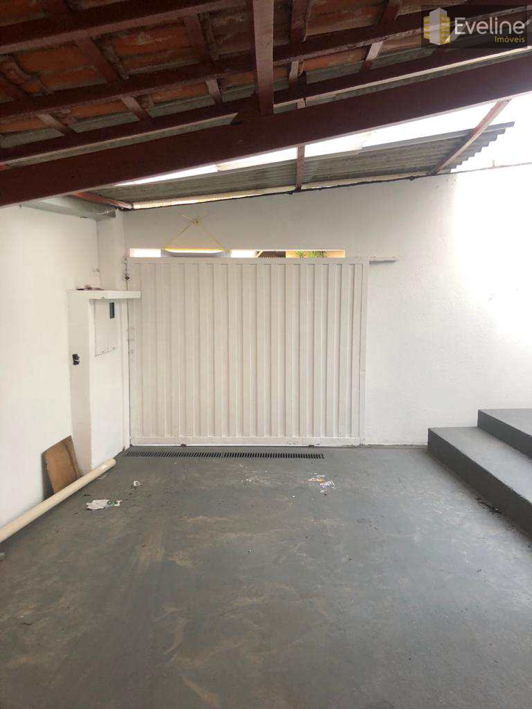 Casa para alugar com 2 quartos, 78m² - Foto 13