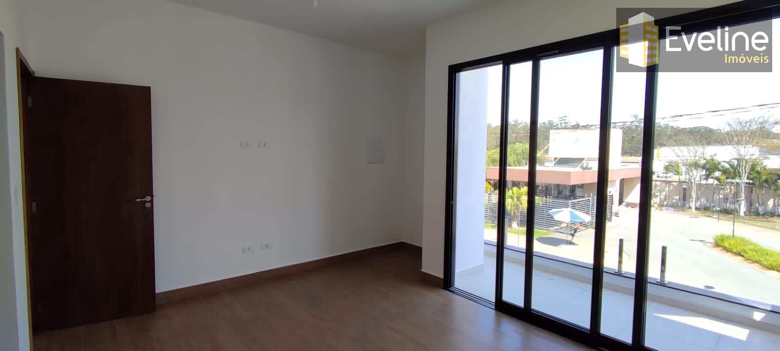 Casa de Condomínio à venda com 3 quartos, 221m² - Foto 4