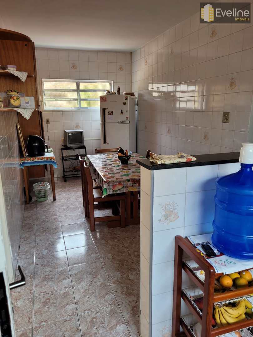 Casa à venda com 3 quartos, 157m² - Foto 3