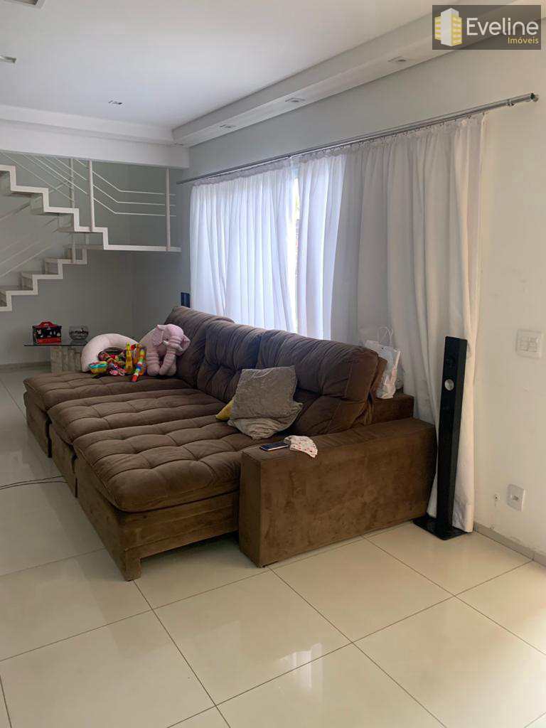 Casa de Condomínio à venda com 2 quartos, 200m² - Foto 2