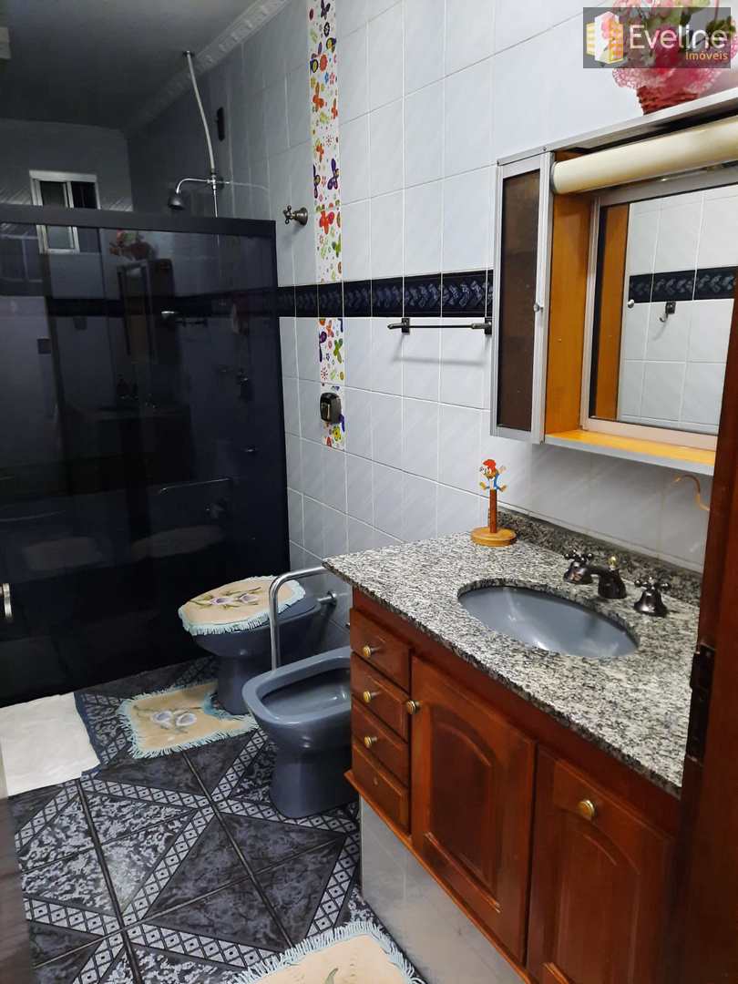 Casa à venda com 3 quartos, 201m² - Foto 11