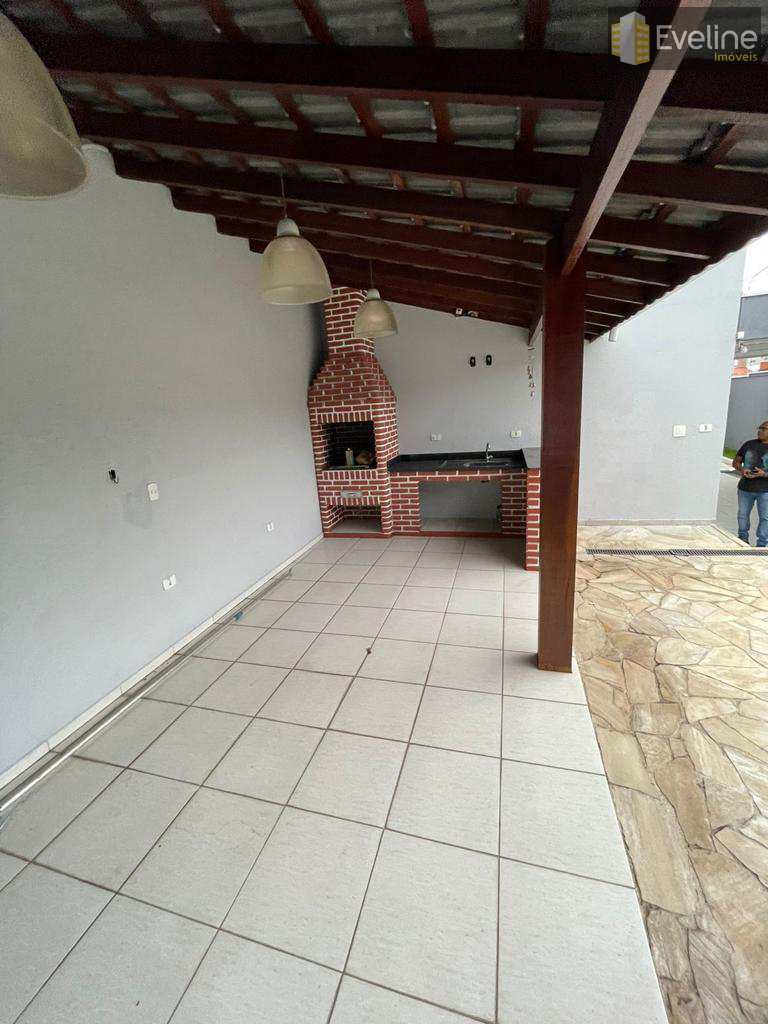 Casa à venda com 3 quartos, 200m² - Foto 25