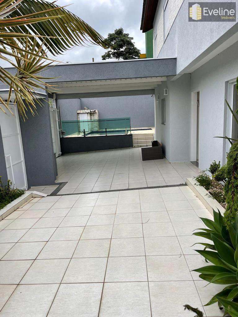 Casa à venda com 3 quartos, 200m² - Foto 26