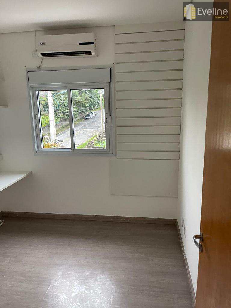 Casa à venda com 3 quartos, 200m² - Foto 10