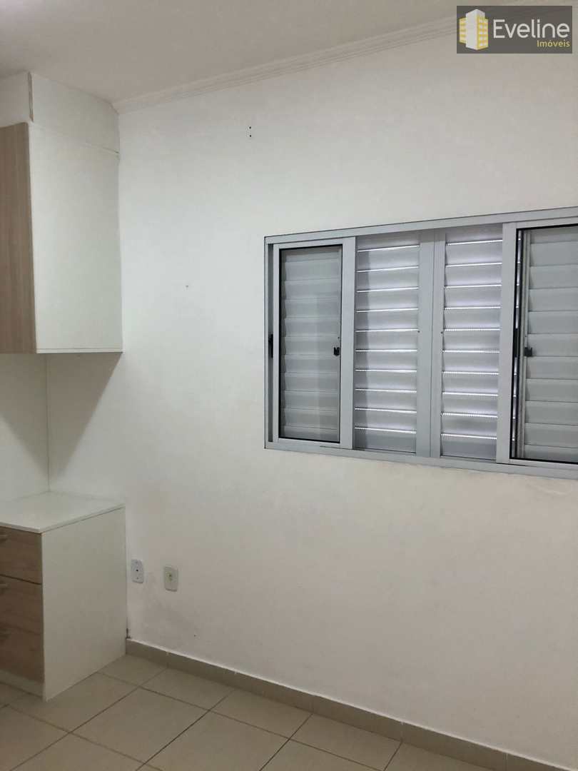 Casa à venda com 3 quartos, 200m² - Foto 16