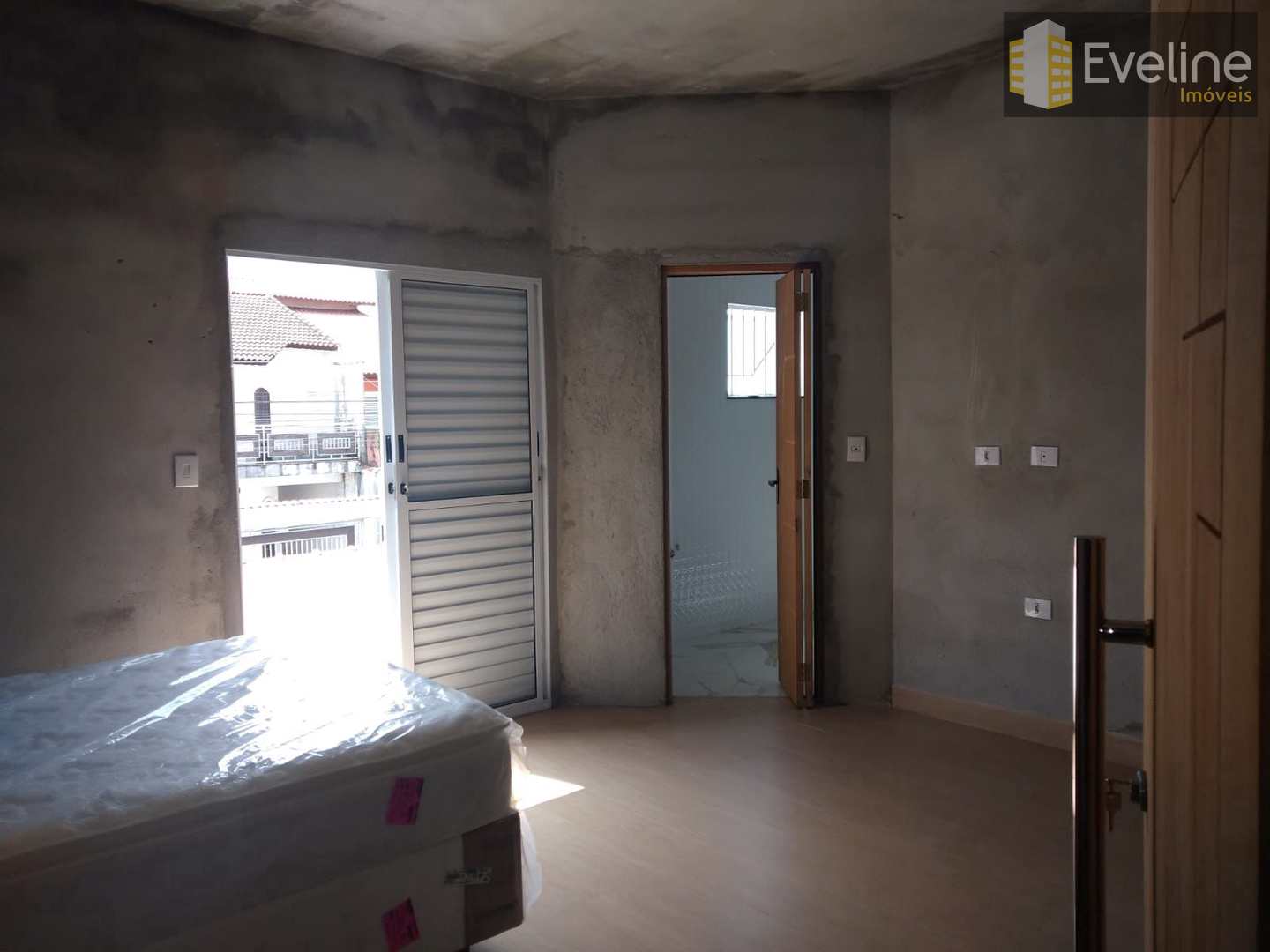 Casa à venda com 5 quartos, 217m² - Foto 7