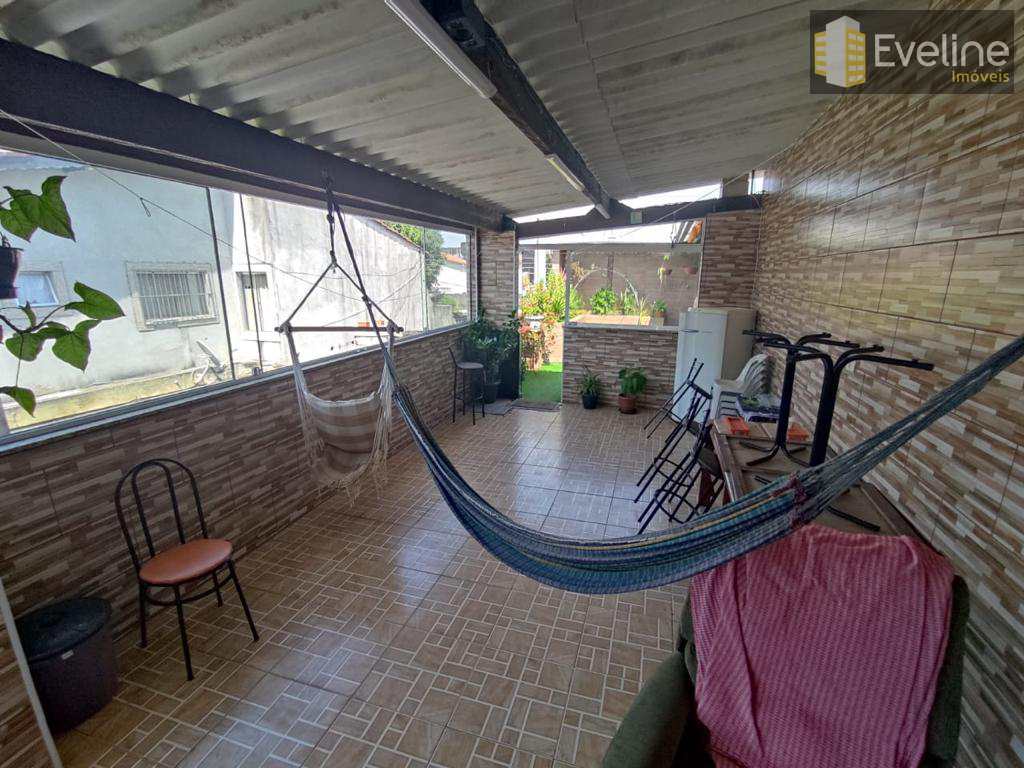 Casa à venda com 2 quartos, 155m² - Foto 11