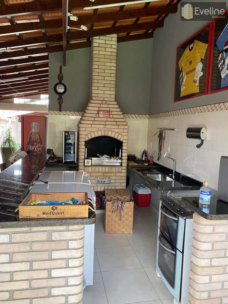 Casa à venda com 3 quartos, 190m² - Foto 18