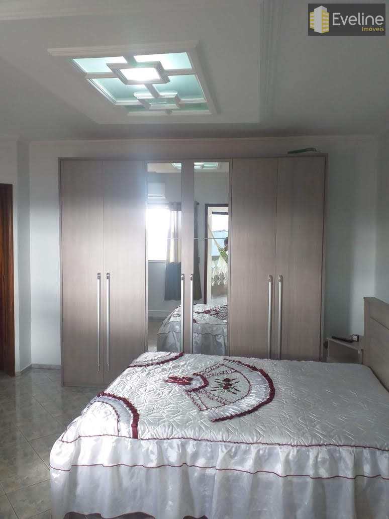 Casa à venda com 3 quartos, 226m² - Foto 17