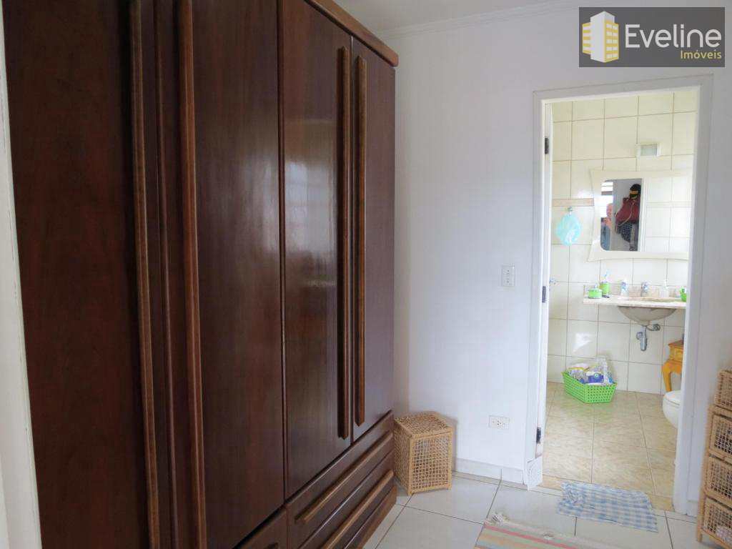 Casa à venda com 4 quartos, 600m² - Foto 9