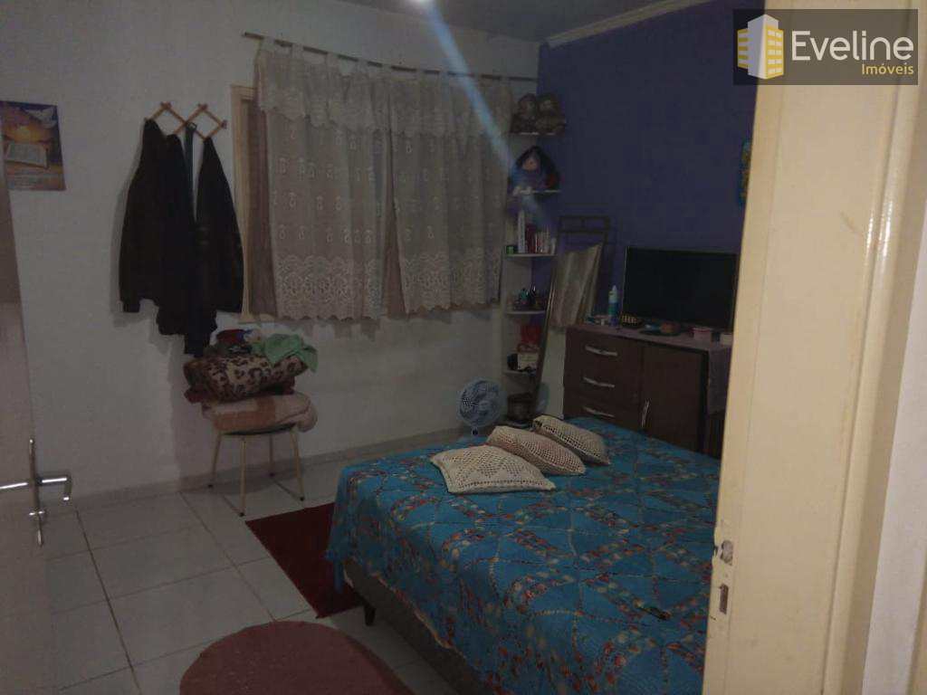 Casa à venda com 2 quartos, 400m² - Foto 12