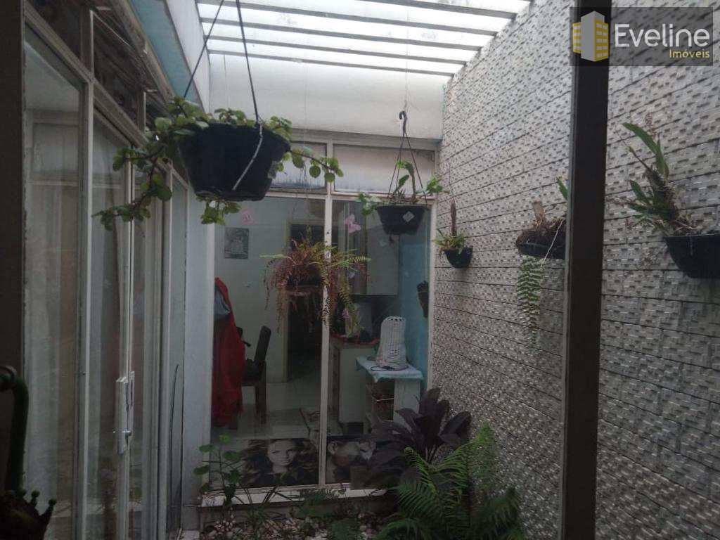 Casa à venda com 2 quartos, 400m² - Foto 25