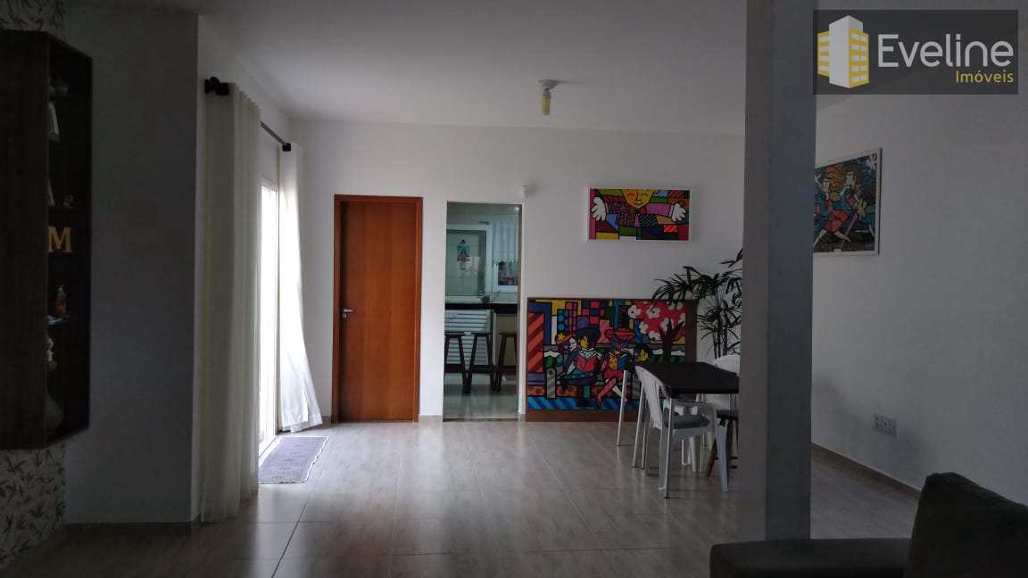 Casa à venda com 3 quartos, 180m² - Foto 2