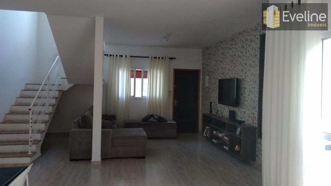 Casa à venda com 3 quartos, 180m² - Foto 3