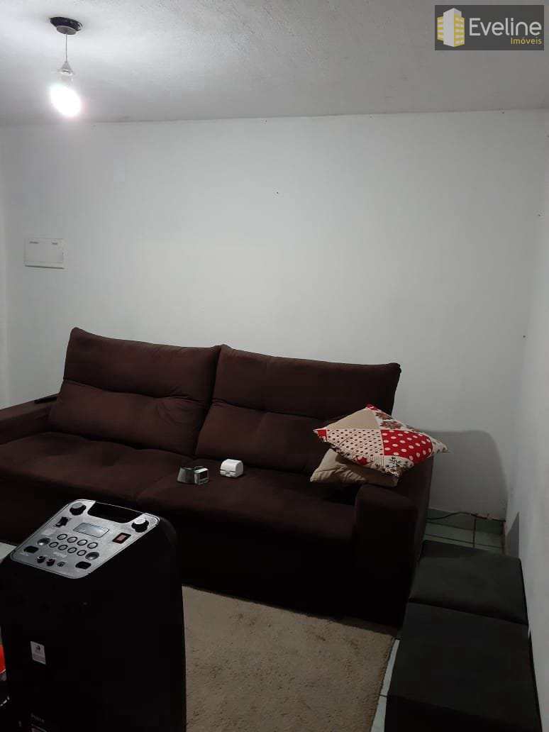 Apartamento à venda com 2 quartos, 42m² - Foto 2