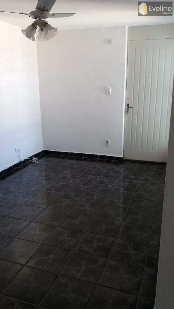 Apartamento à venda com 2 quartos, 45m² - Foto 1