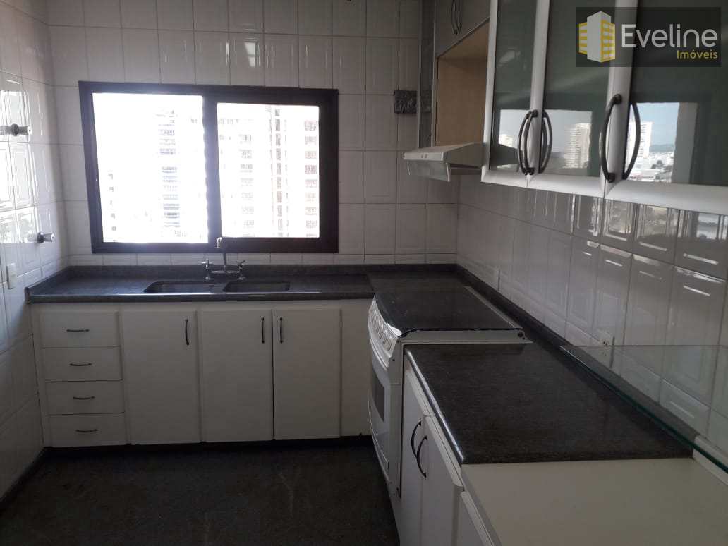 Apartamento à venda com 3 quartos, 110m² - Foto 4