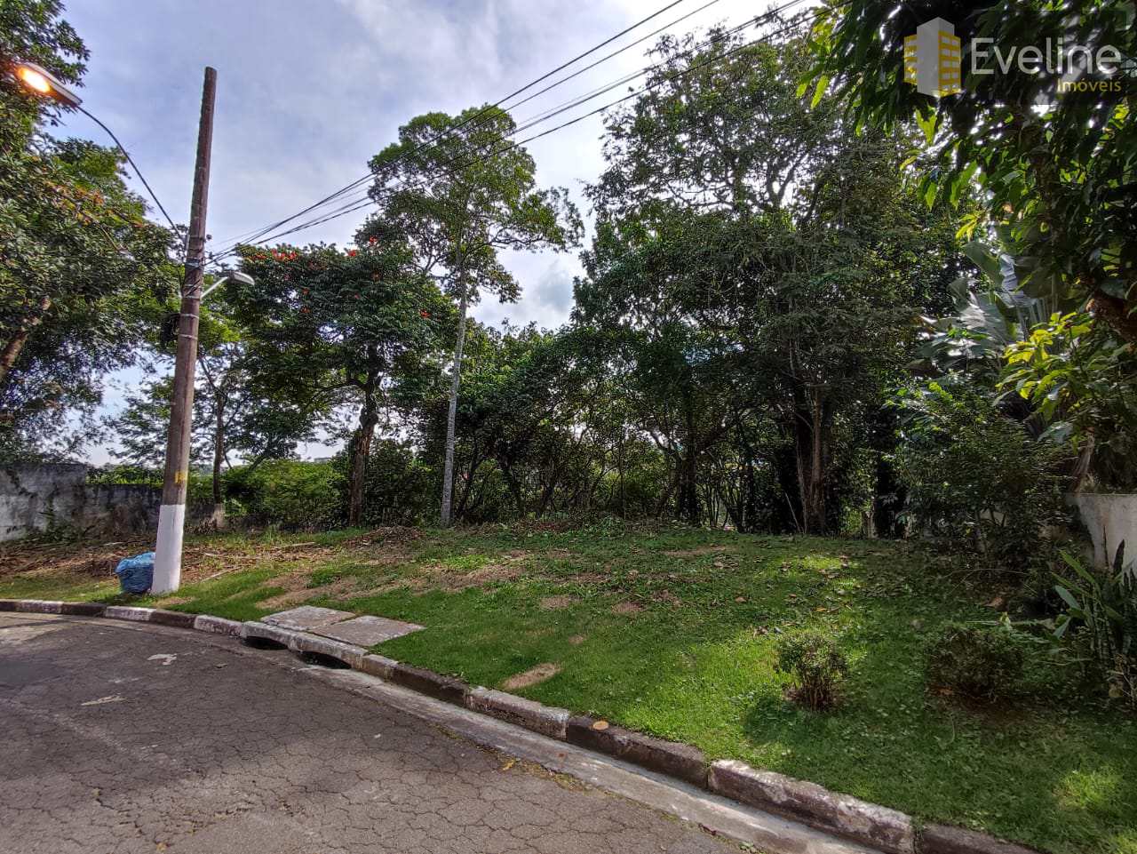 Terreno à venda, 1004m² - Foto 1