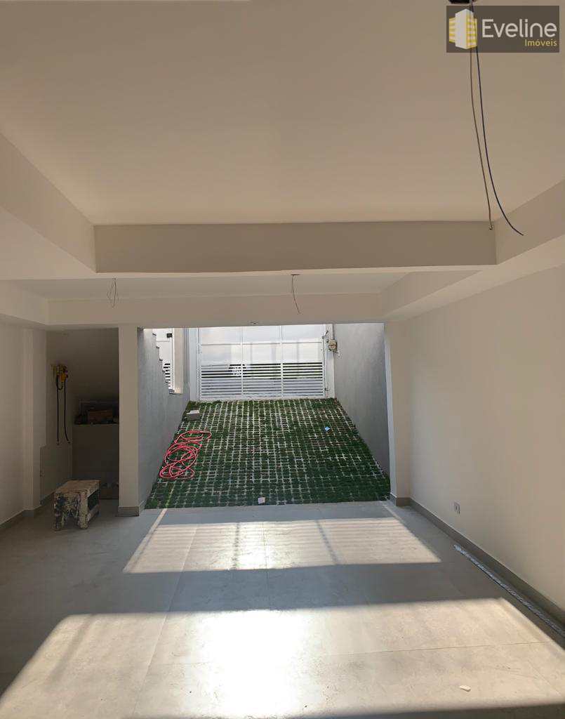 Casa à venda com 3 quartos, 220m² - Foto 15