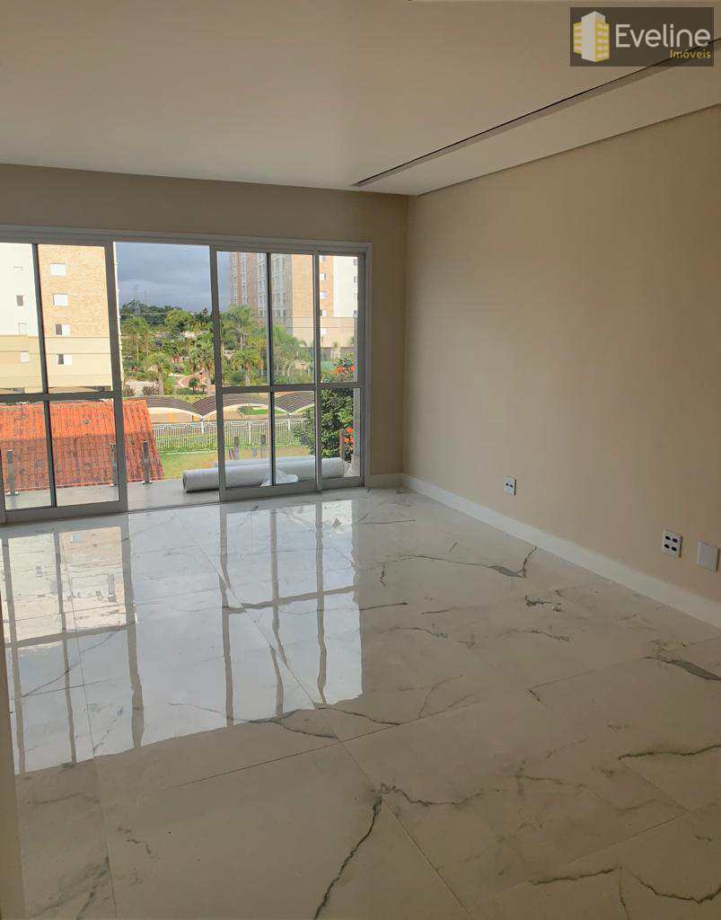 Casa à venda com 3 quartos, 220m² - Foto 2