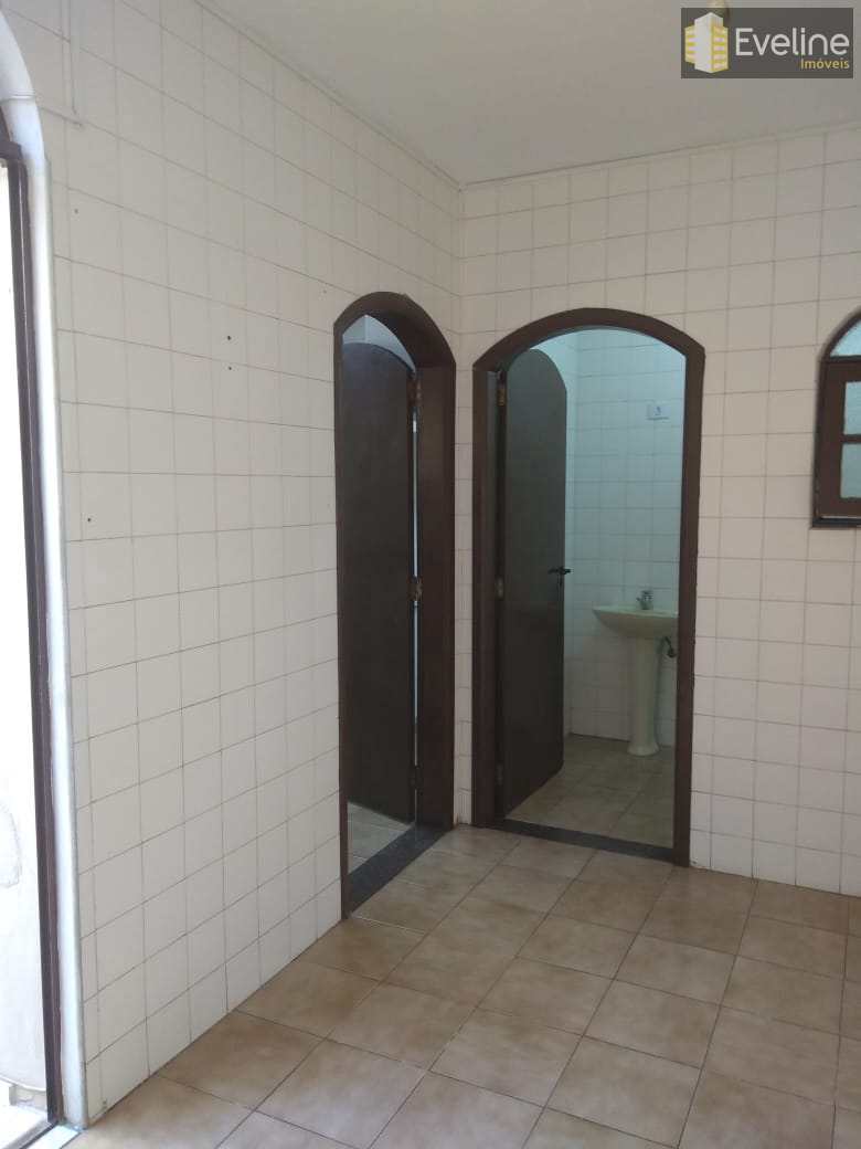 Casa à venda com 4 quartos, 211m² - Foto 26