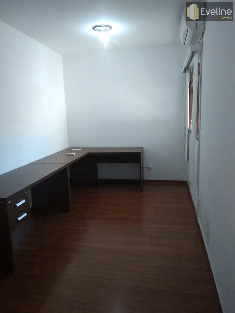 Casa à venda com 4 quartos, 211m² - Foto 19