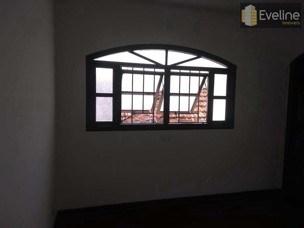 Casa à venda com 4 quartos, 211m² - Foto 35