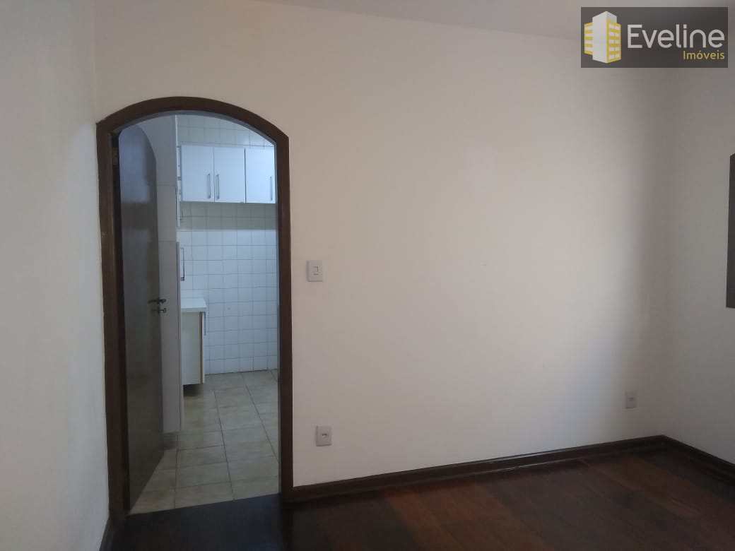 Casa à venda com 4 quartos, 211m² - Foto 36