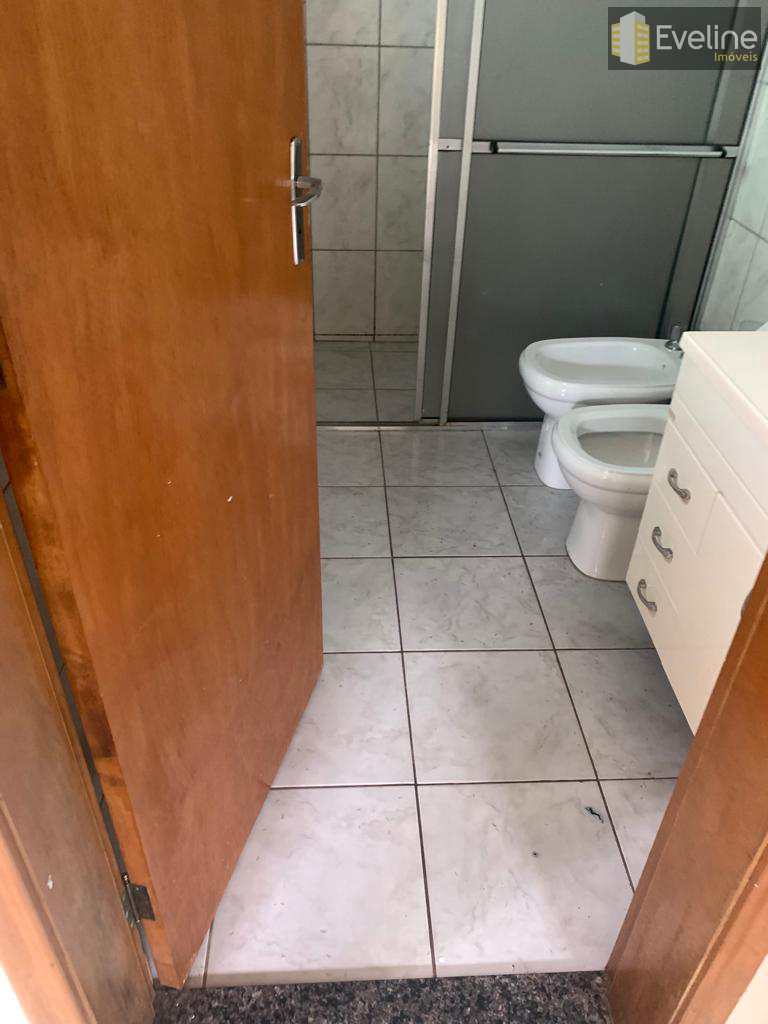 Casa à venda com 3 quartos, 360m² - Foto 12