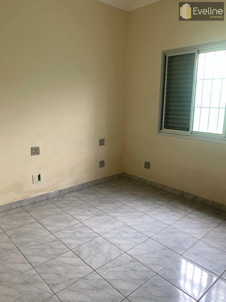 Casa à venda com 3 quartos, 360m² - Foto 8