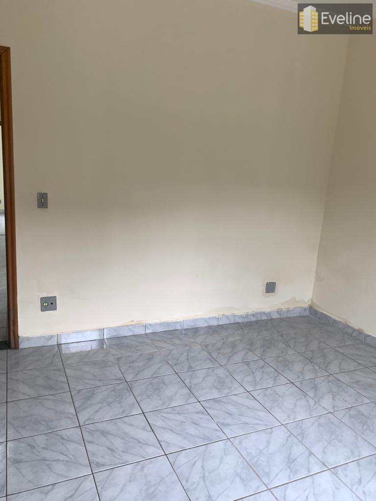 Casa à venda com 3 quartos, 360m² - Foto 5