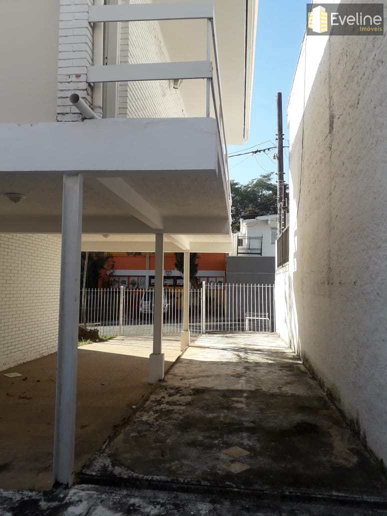 Casa à venda com 3 quartos, 168m² - Foto 13