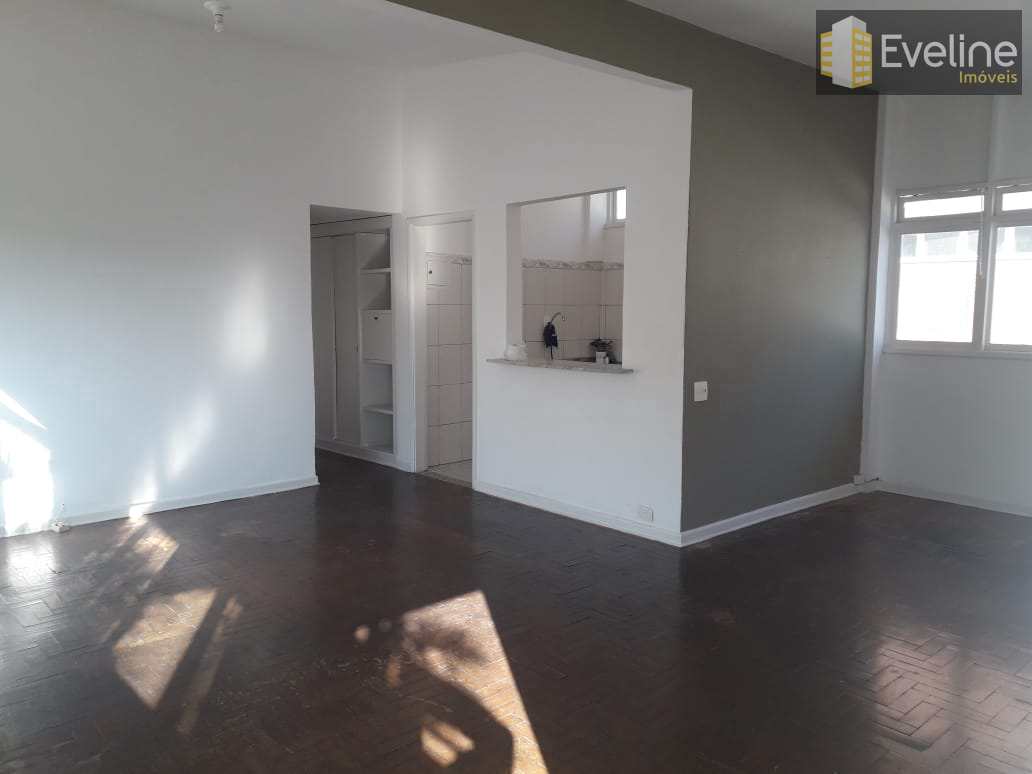 Casa à venda com 3 quartos, 168m² - Foto 2