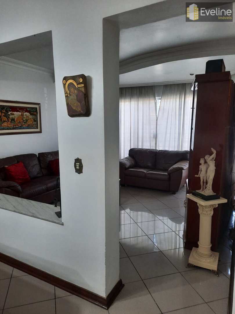 Casa à venda e aluguel com 3 quartos, 250m² - Foto 4