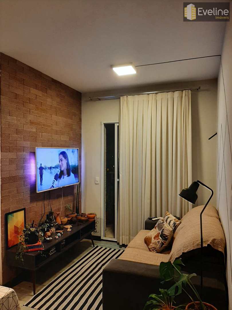 Apartamento à venda com 2 quartos, 61m² - Foto 2