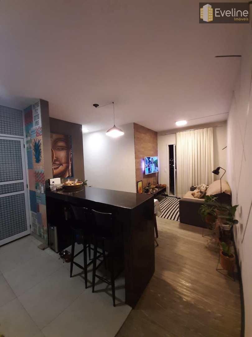 Apartamento à venda com 2 quartos, 61m² - Foto 1