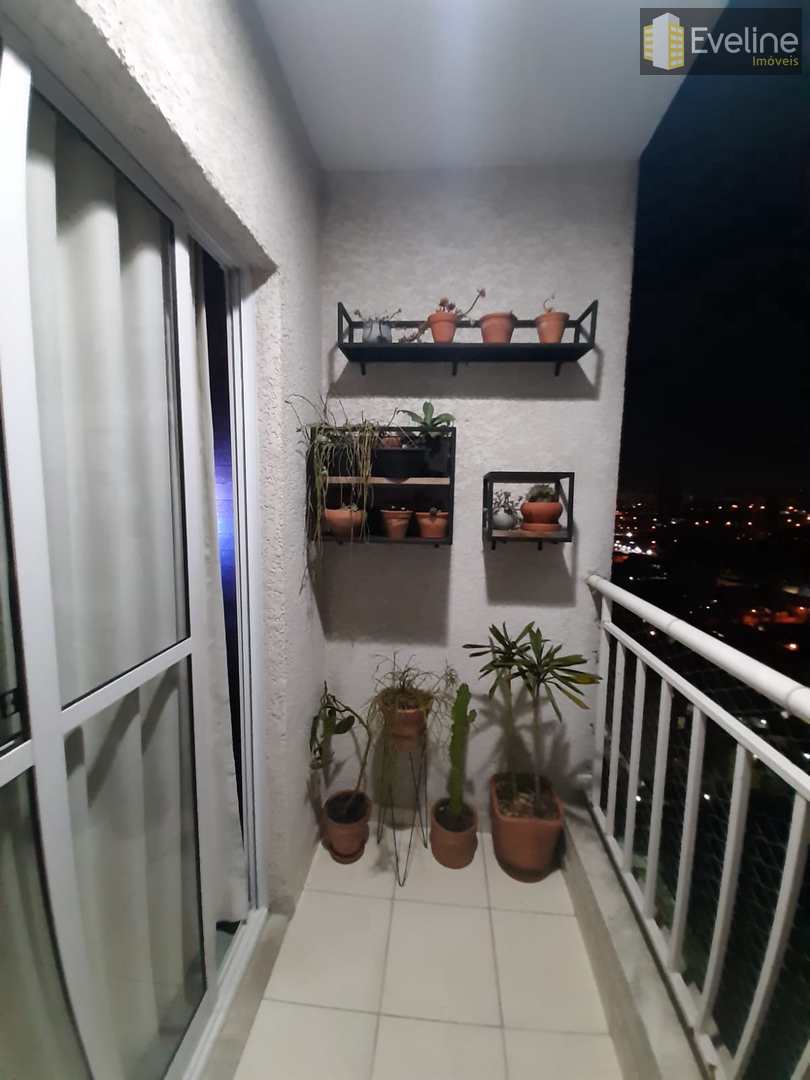 Apartamento à venda com 2 quartos, 61m² - Foto 3