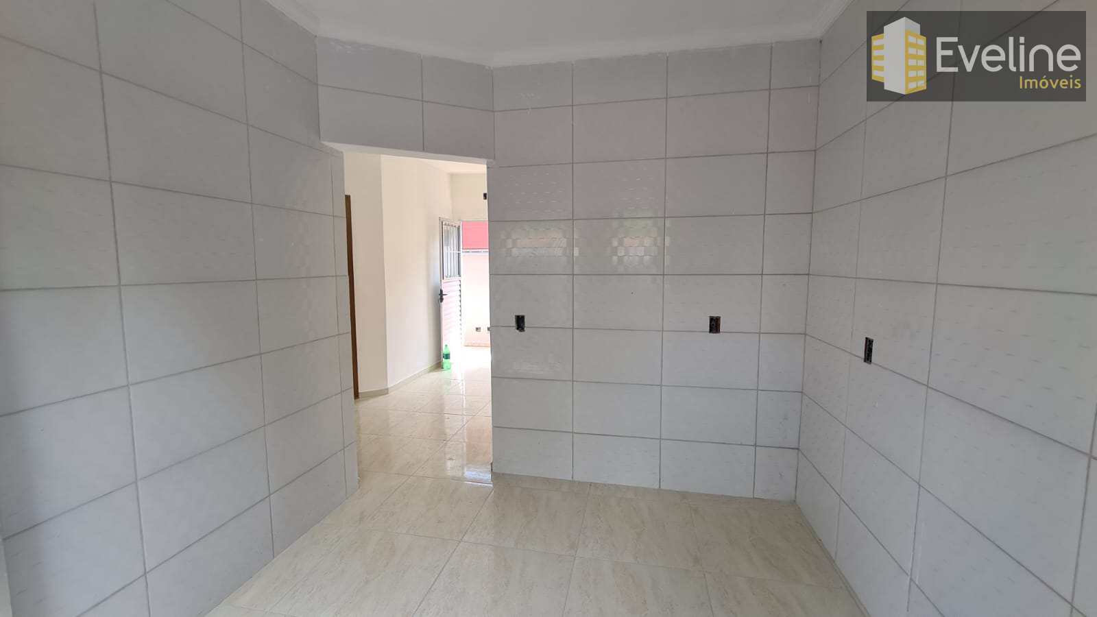 Casa à venda com 2 quartos, 55m² - Foto 6