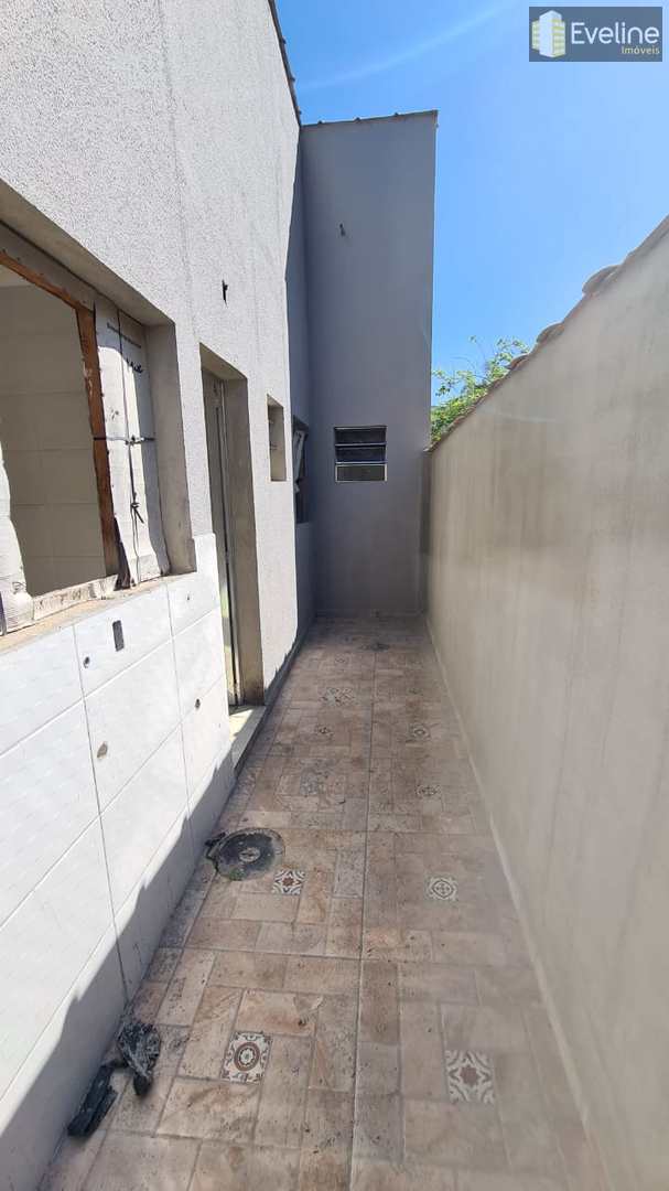 Casa à venda com 2 quartos, 55m² - Foto 14